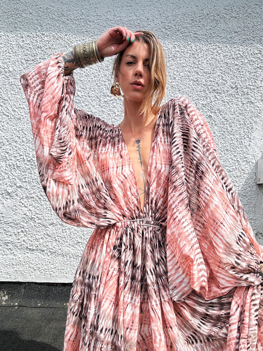 THE HERA KAFTAN TIE DYE CORAL